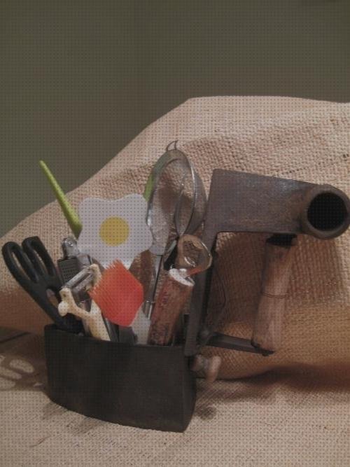 Las 14 Mejores Esculturas De Bolsos En Planchas De Hierros